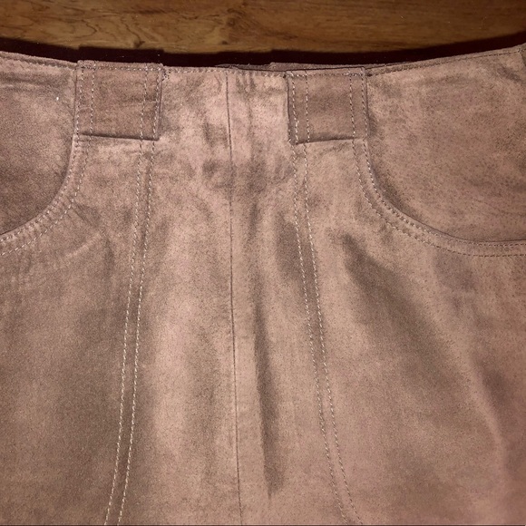 SIENA STUDIO Brown Suede Miniskirt, Size 2 - Picture 4 of 7